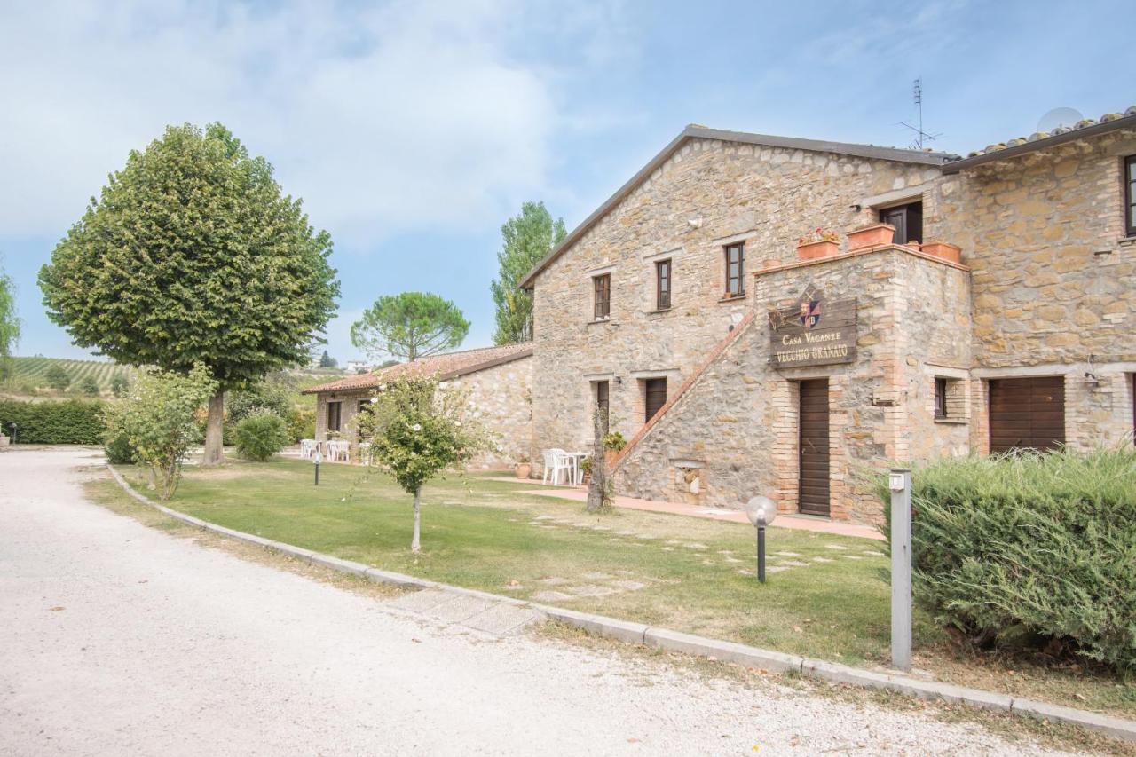 Casa Vacanze Vecchio Granaio Magione Exteriér fotografie