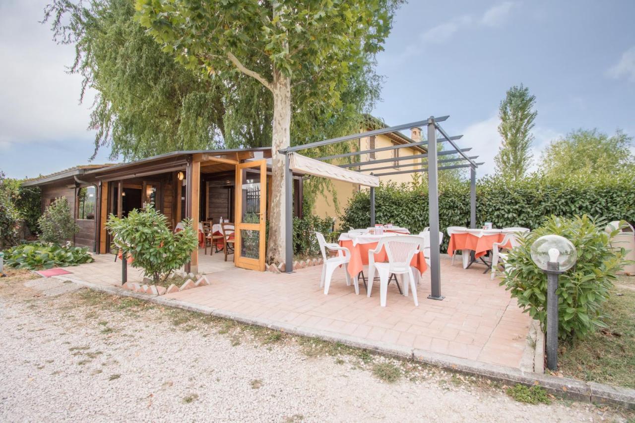 Casa Vacanze Vecchio Granaio Magione Exteriér fotografie